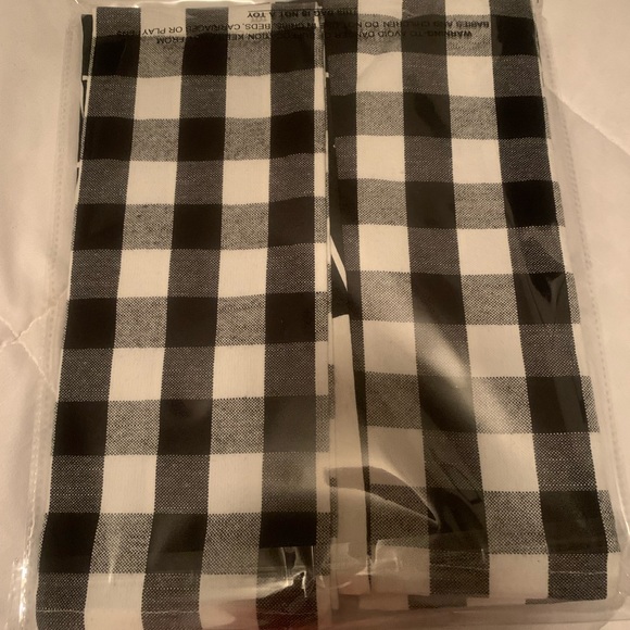 Kitchen Towel Set. - Picture 2 of 2